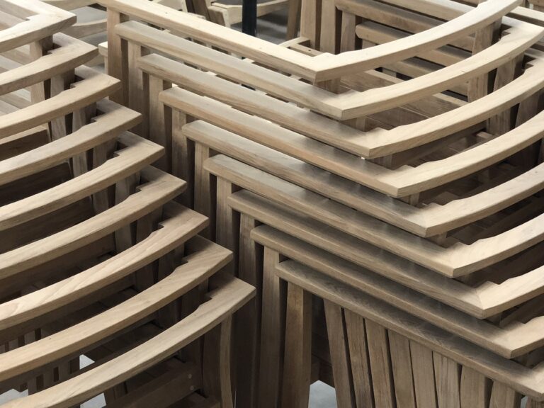 Telaio sedia, legno di Teak. Produzione Arco Outdoor